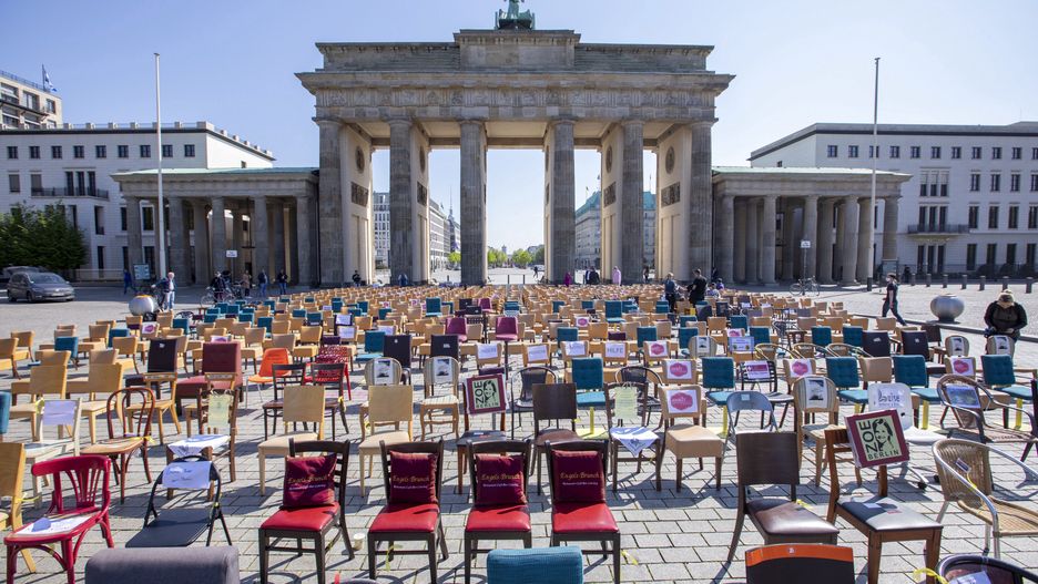 Koronawirus. Niemcy są gotowi na ograniczenie części wolności obywatelskich - wynika z najnowszych badań 