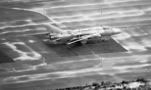 Kolejne trafienia. Myśliwce padają jeden po drugim