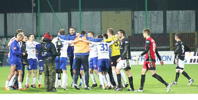 Mimo klęski w ostatnim meczu w Pilźnie, Ruch w polskiej ekstraklasie powinien walczyć w czołówce ligi