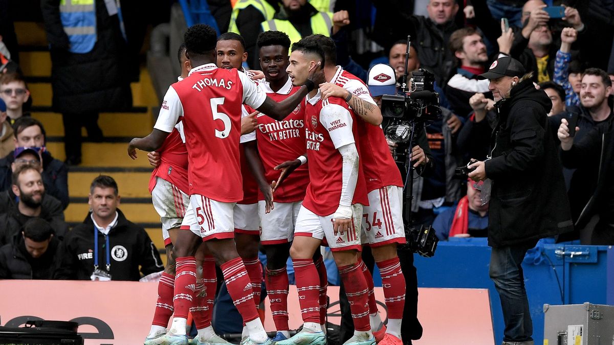 Zdjęcie okładkowe artykułu: PAP/EPA / VINCE MIGNOTT / Na zdjęciu: radość piłkarzy Arsenalu FC