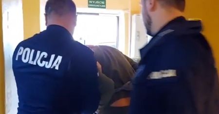 Głowę Ewy postawił jak tort na stole. Chciał, by zobaczyły ją jej córki