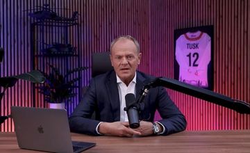 Donald Tusk nagrywa jak podcaster. Czy premier buduje własny program przed wyborami?