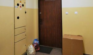 Do 30 tys. zł grzywny za pozostawienie na klatce schodowej. Nowe prawo