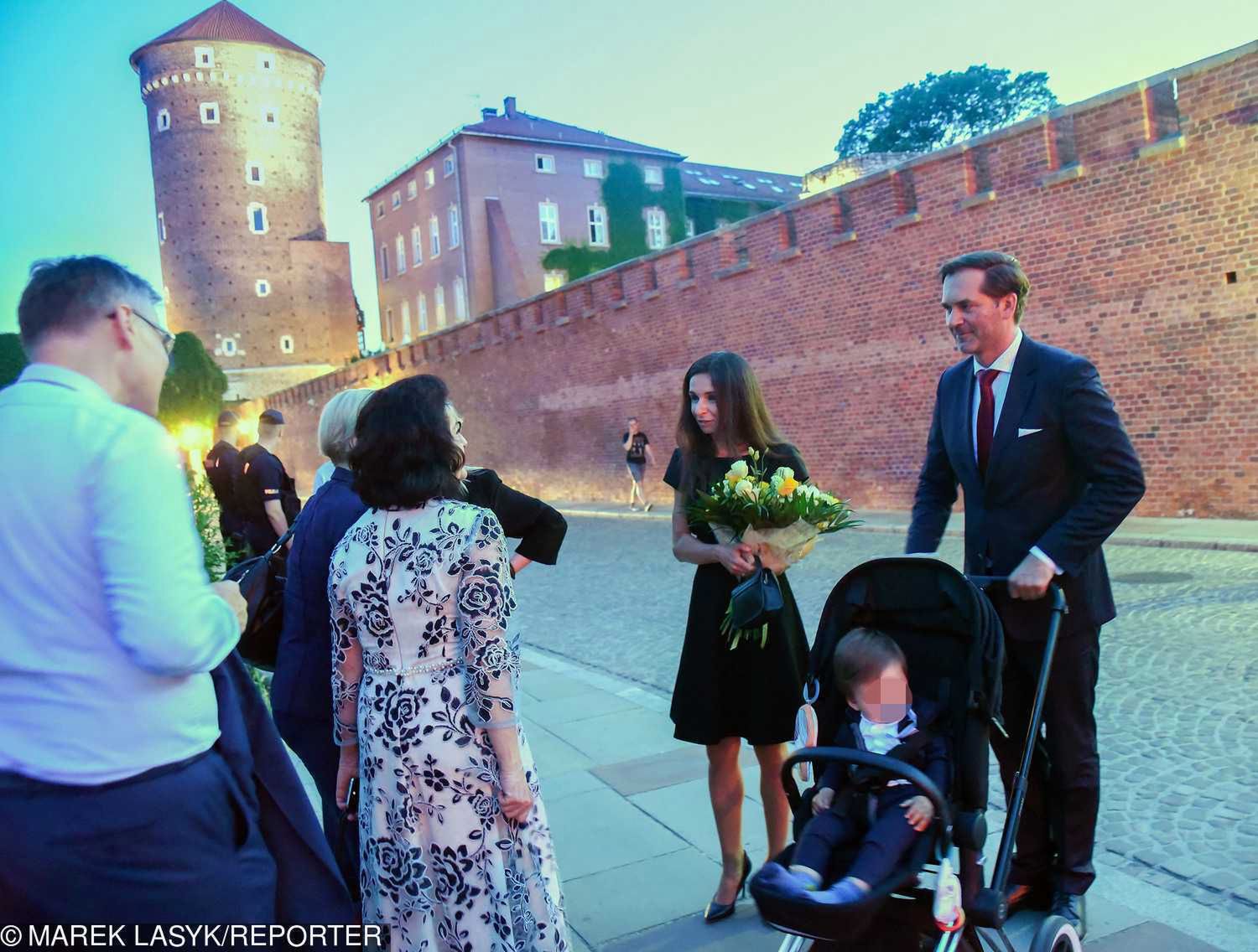 18.06.2019 Krakow. Krolweska Katedra na Wawelu. Msza swieta z okazji 70 rocznicy urodzin prezydenta Lecha Kaczynskiego oraz rocznicy pogrzebu pary prezydenckiej.  N/z marta Kaczynska z rodzina  Fot. M.Lasyk/REPORTER