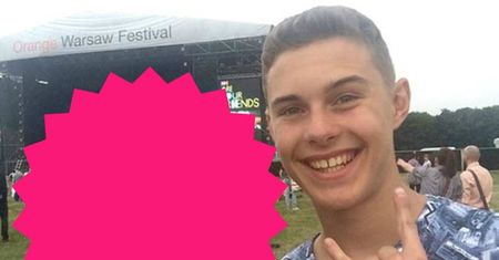 Adam Zdrójkowski z Rodzinki.pl z piękną blondynką na Orange Warsaw Festival [zdjęcie]