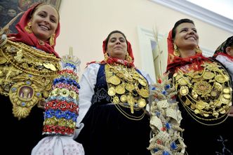 Portugalia: Desfile da Mordomia czyli złota tradycja