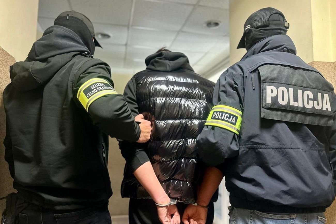 Policja zatrzymała oszustów podrabiających produkty chemiczne