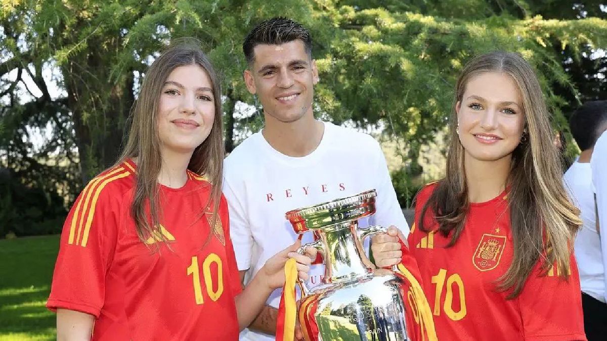 Instagram / instagram.com/lb.leonorborbon/ / Od lewej: księżniczka Sofia, Alvaro Morata i księżniczka Leonor