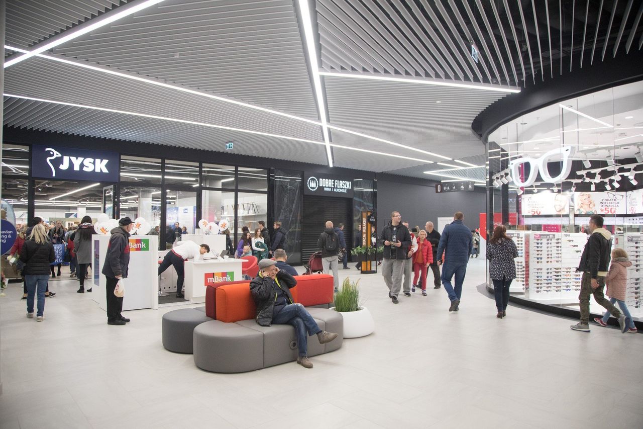 Tłumy w galeriach, rosną obroty. Restauracje i rozrywka biją rekordy