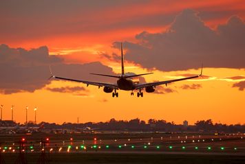 Awaria Boeinga 737 po starcie z Maszhadu. Panika na pokładzie