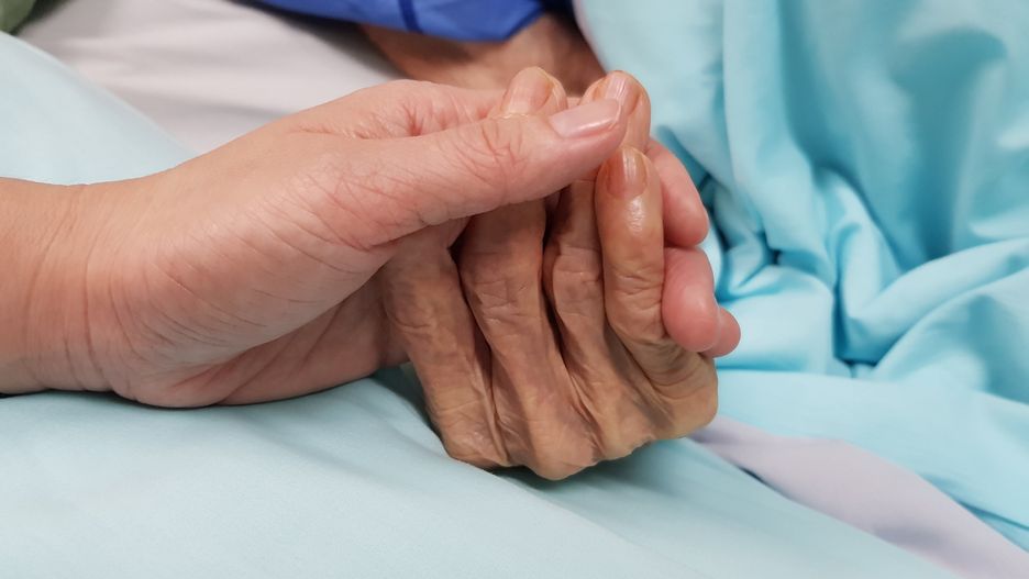 Holding grandmother's hand in the nursing care. Showing all love, empathy, helping and encouragement : healthcare in end of life and palliative concept
end of life and palliative care
sittithat tangwitthayaphum