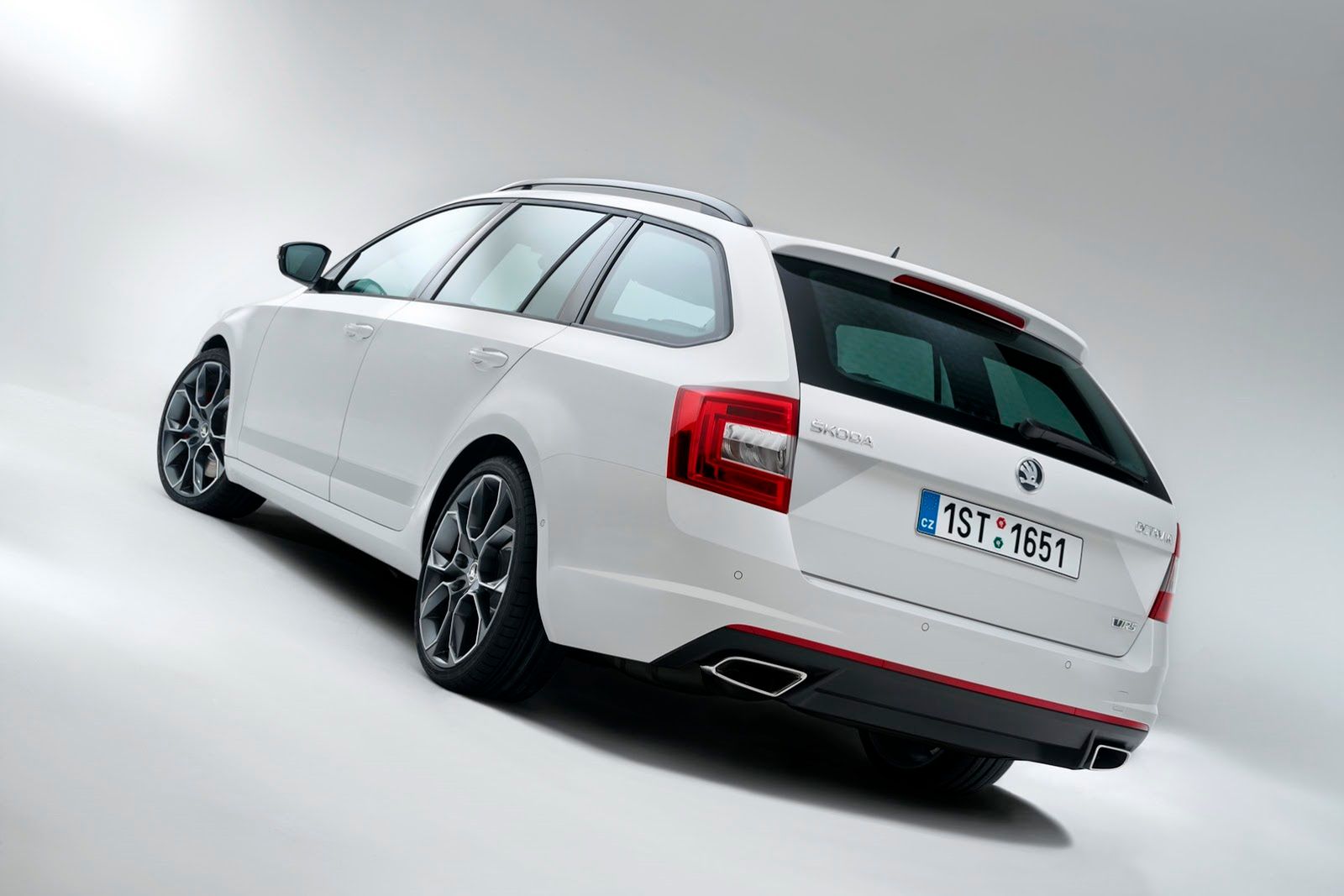 Škoda Octavia RS - najmocniejsza Octavia na zdjęciach producenta [galeria] 40