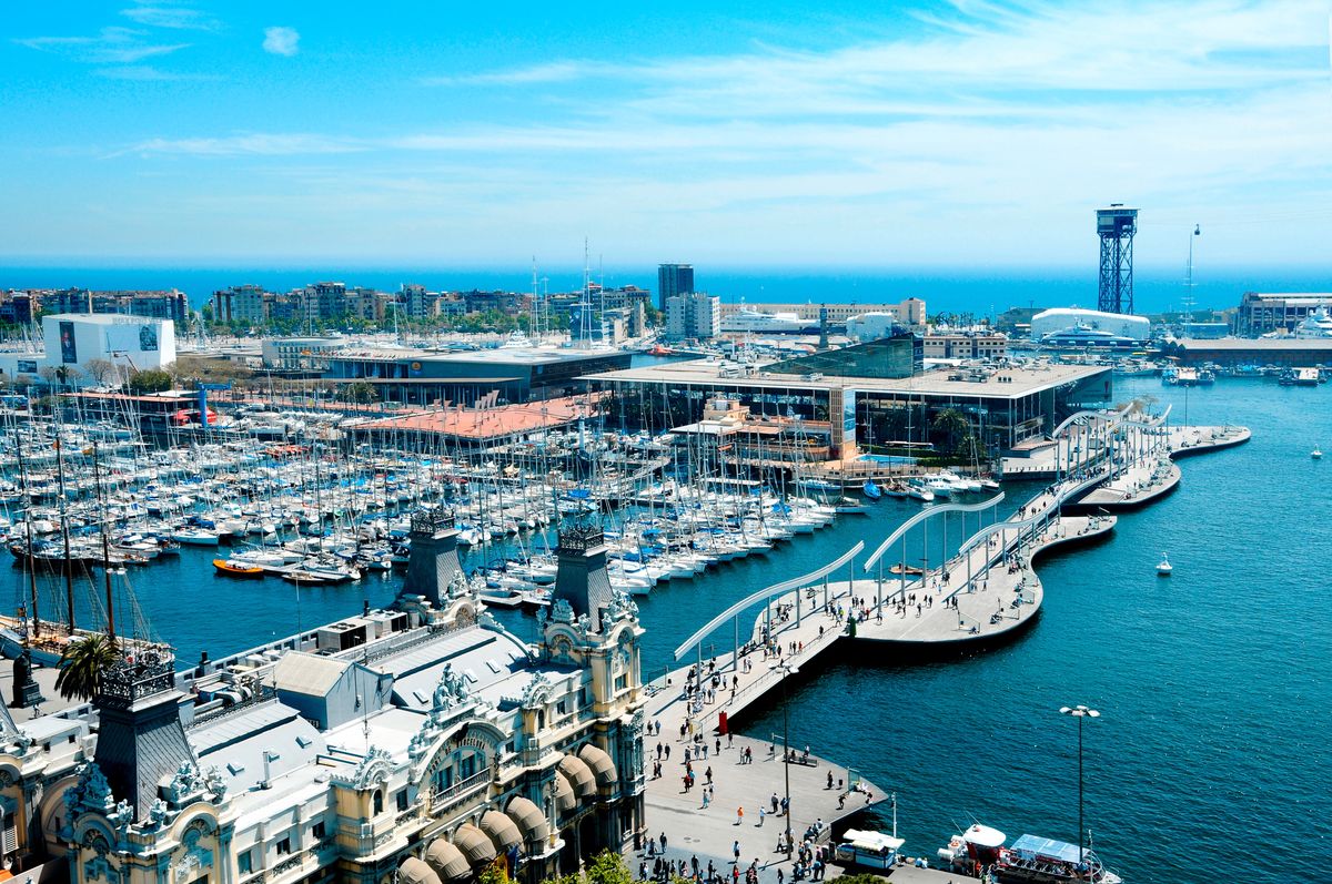 Port w Barcelonie od wielu lat jest jednym z najbardziej ruchliwych w Europie
