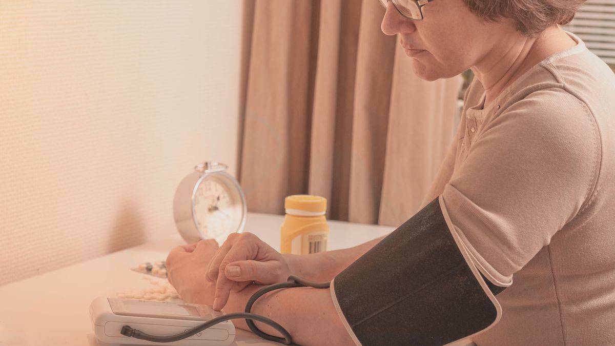 Telmisartan hamuje zwiększenie ciśnienia tętniczego, obniża ciśnienie skurczowe i rozkurczowe krwi