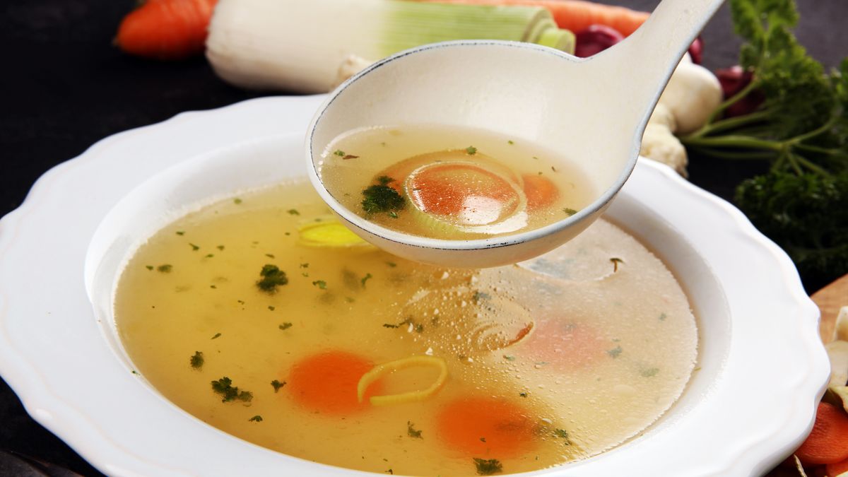 Jak przedłużyć świeżość domowego rosołu?