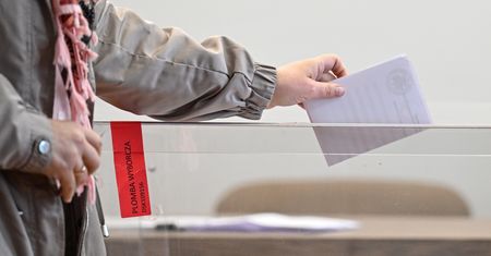 Wiązowna "Polską w pigułce"? Wyniki podobne do tych w całym kraju