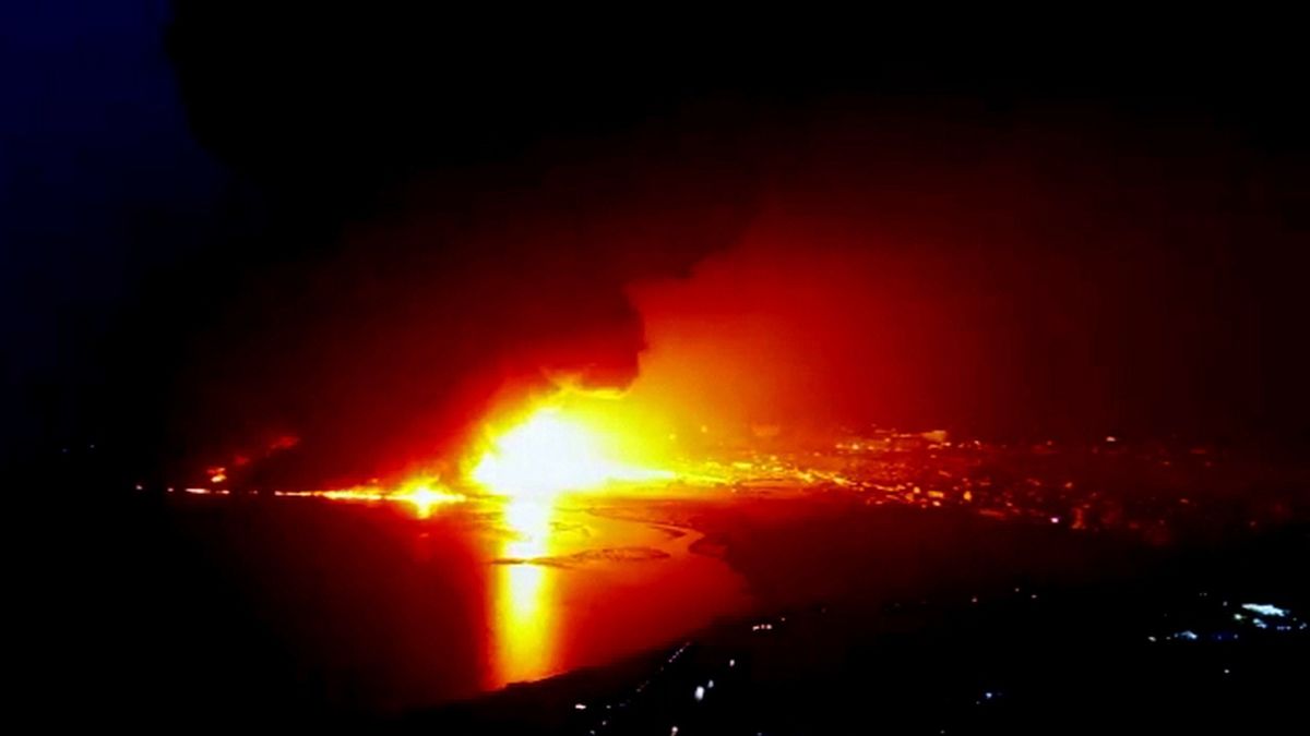 Israeli Aerial Attacks In Yemen
AL HUDAYADAH, YEMEN - JULY 20: (This handout screengrab was provided by a third-party organization and may not adhere to Getty Images' editorial policy.) (EDITOR'S NOTE: Best quality available) In this handout screengrab released by the Houthi group Media Center on July 20, 2024, a fire rises after airstrikes carried out by Israeli warplanes targeting oil storage facilities in the port city of Al Hudaydah, Yemen. (Photo by Handout/Houthi Media Center via Getty Images)
Handout