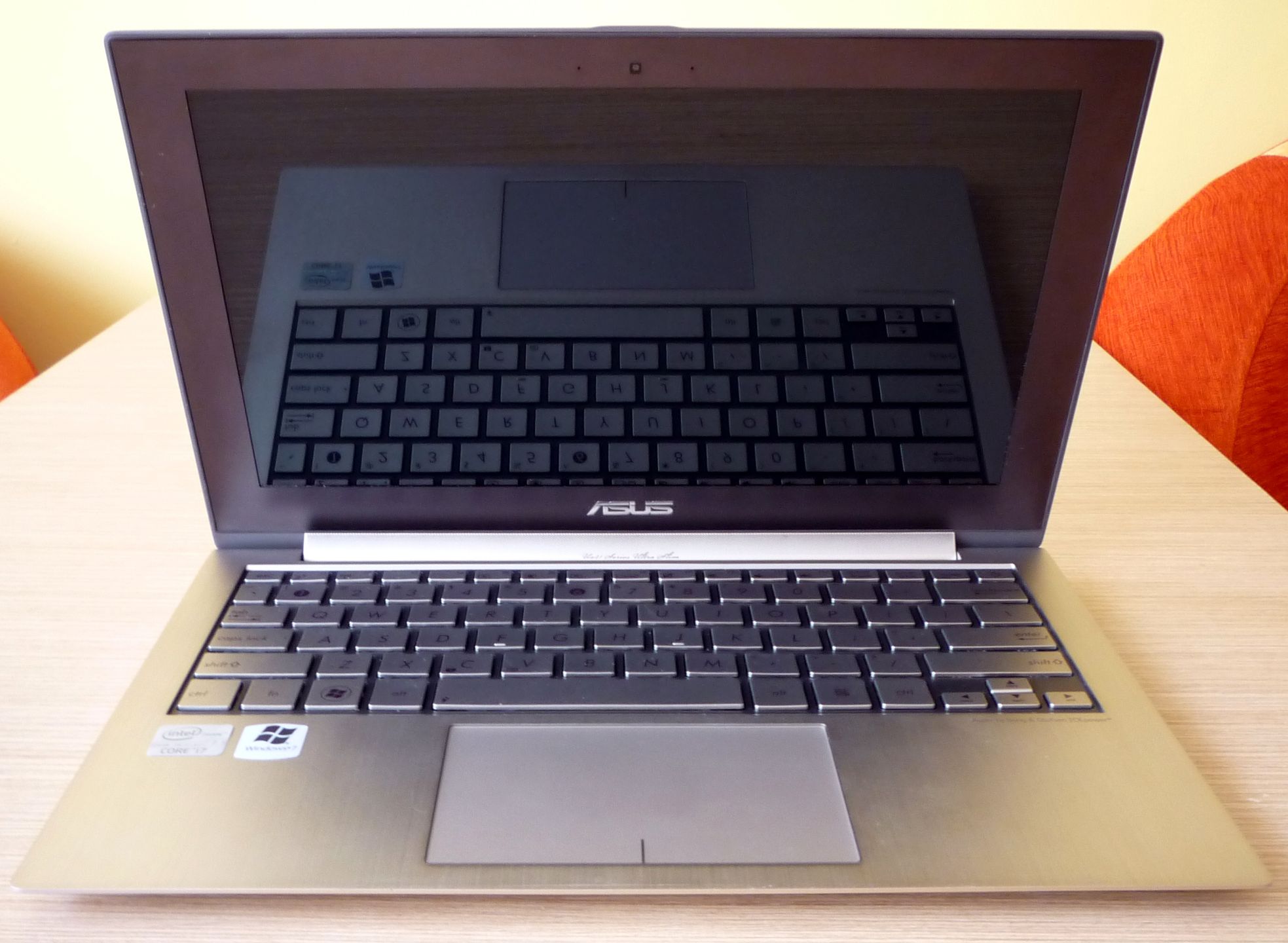 Asus Zenbook UX21E – żyletka z Core i7 [test] 4