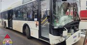 Toruń: Zderzenie autobusu z osobówką w centrum miasta