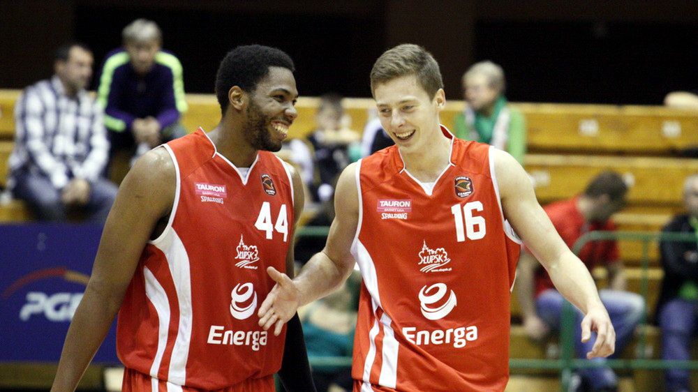 WP SportoweFakty / Grzegorz Bereziuk / Szymon Długosz (po prawej) grał w zespole ze Słupska w latach 2011-14 