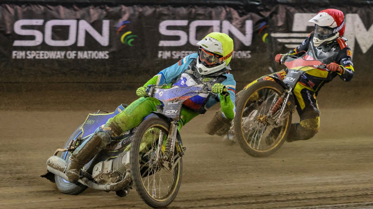 WP SportoweFakty / Michał Krupa / Na zdjęciu: Anże Grmek w kasku żółtym