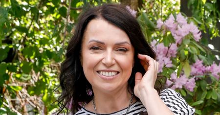Katarzyna Pakosińska zaserwowała fanom fotkę w STROJU KĄPIELOWYM. Internauci dopytują: "Czyli teraz modeling?"