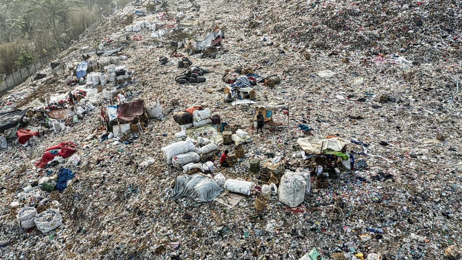 wysypisko/ ilustracja