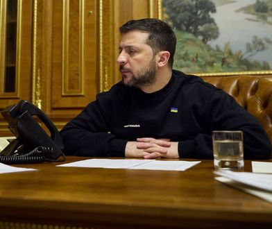 Zełenski rozmawiał z Macronem. Data nie jest przypadkowa