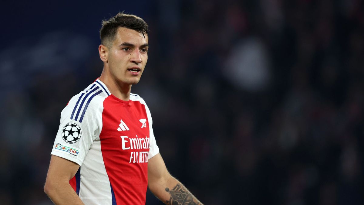 Getty Images / Neal Simpson/Sportsphoto/Allstar via Getty Images / Jakub Kiwior