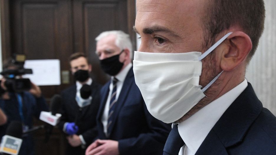 Warszawa, 20.04.2020. Trwają negocjacje lidera Porozumienia Jarosława Gowina z Borysem Budką i Koalicją Obywatelską w sprawie przesunięcia terminu wyborów prezydenckich.