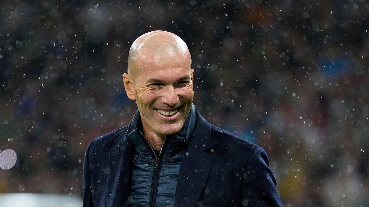 Zdjęcie okładkowe artykułu: Getty Images / Jose Breton/Pics Action/NurPhoto / Na zdjęciu:  Zinedine Zidane