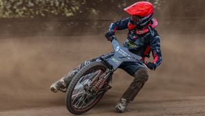 Żużel. Federacja zawiesiła licencję zawodnika Polonii. Nie pojedzie w lidze!