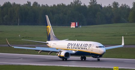 Samolot Ryanair porwany przez Białoruś. Były szef MSZ mówi o Rosji