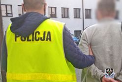 Mieszkaniec Poznania wjechał autem w budynek stacji benzynowej i uciekł. Miał być na kwarantannie