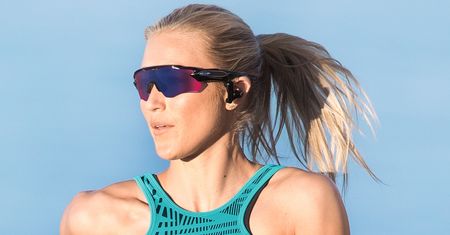 Oakley Radar Pace: sportowe okulary z wirtualnym trenerem i obsługą głosową