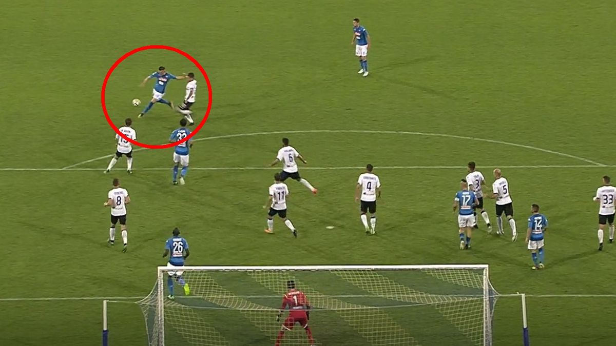 Materiały prasowe / Dugout / Na zdjęciu: gol Piotra Zielińskiego (SSC Napoli) w meczu z Atalantą Bergamo, 27 sierpnia 2017 r.