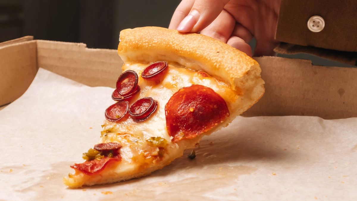 Do odgrzania pizzy nie potrzebujesz mikrofali