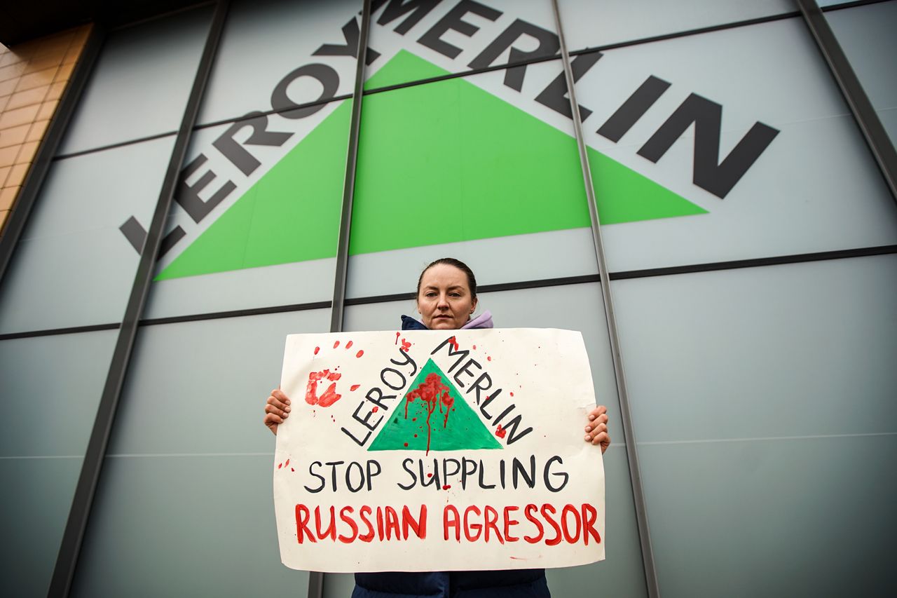 Wyższy podatek dla Auchan i Leroy Merlin. Ukraina wprowadziła nowe prawo