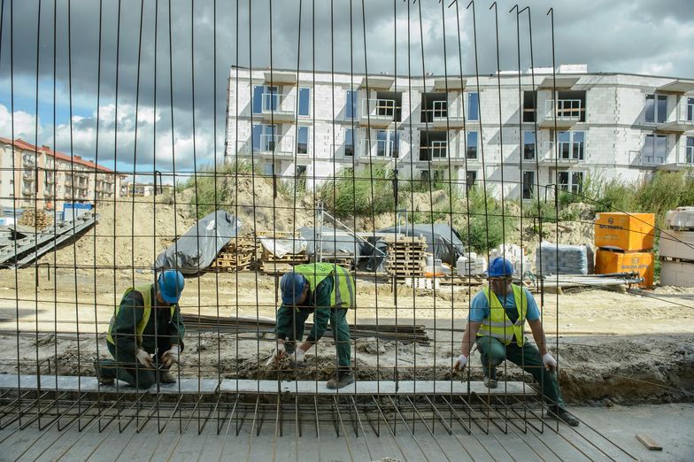 Banki i deweloperzy korzystają z sytuacji na rynku mieszkaniowym
