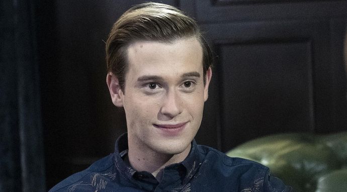 Tyler Henry - medium z Hollywood