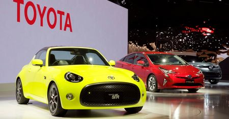 Toyota przerywa produkcję samochodów w Japonii
