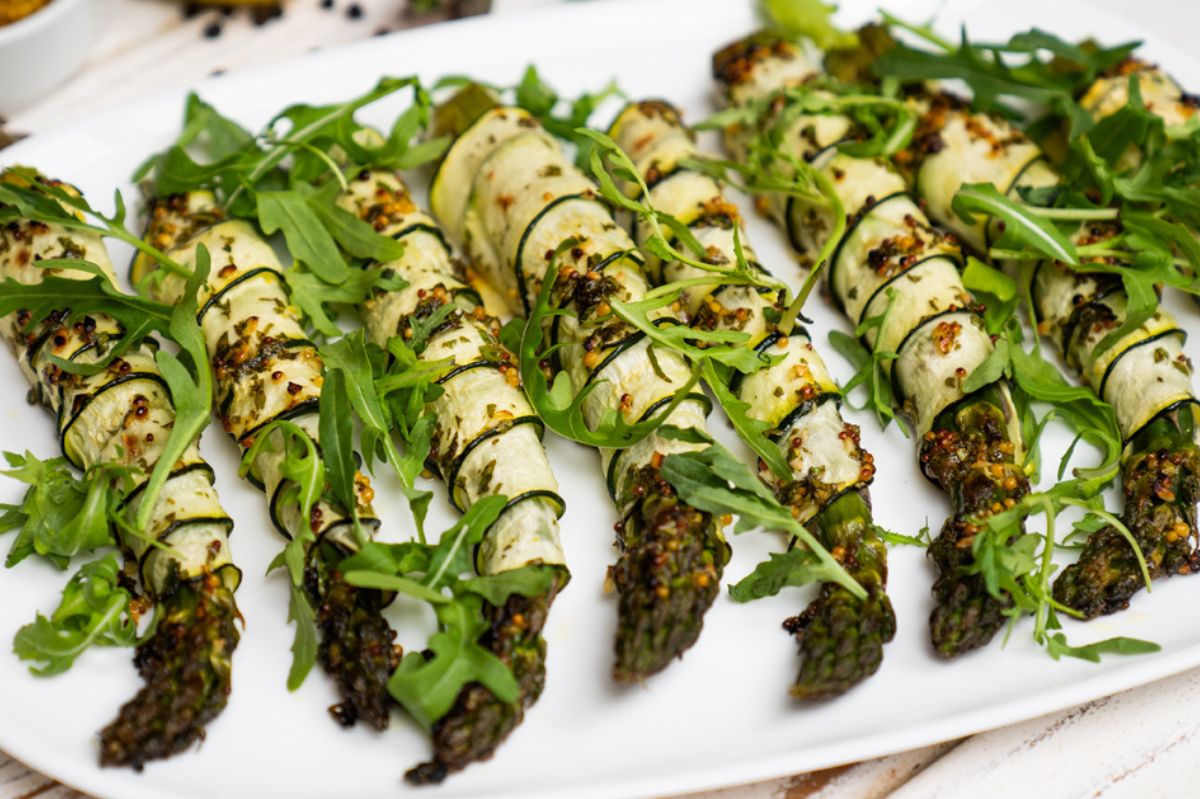 Elevate your appetizers: Roast asparagus and zucchini duo