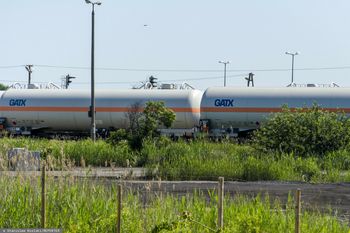 Tajemniczy pakunek na cysternie z paliwem. Służby w akcji