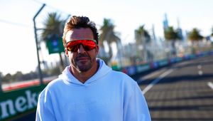 Alonso skreślił Mercedesa? "Ta opcja nie wydaje mi się atrakcyjna"
