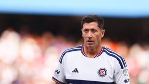 Piąte zwycięstwo z rzędu Chicago Fire. Bezbarwny występ Lewandowskiego