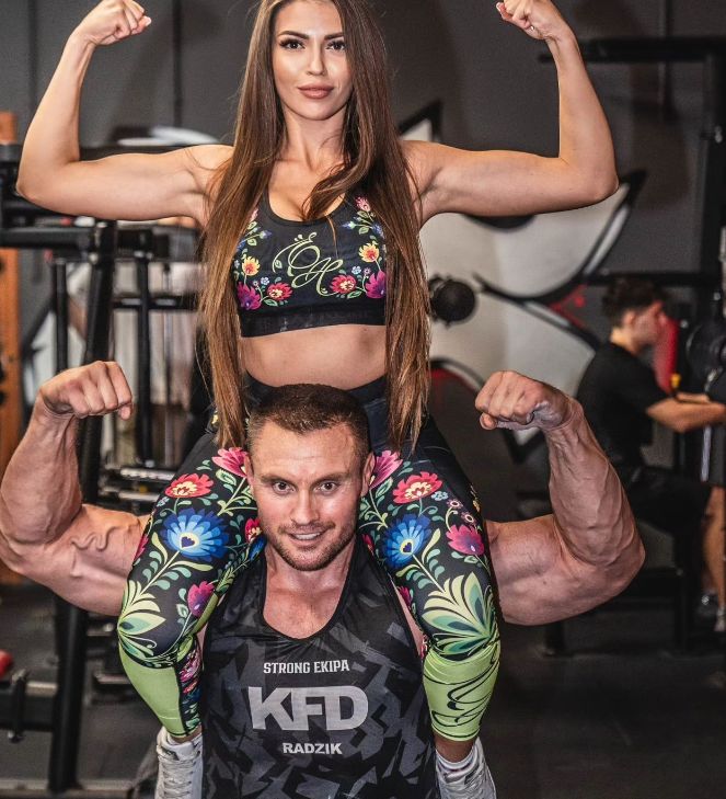 Krzysztof Radzikowski z partnerką