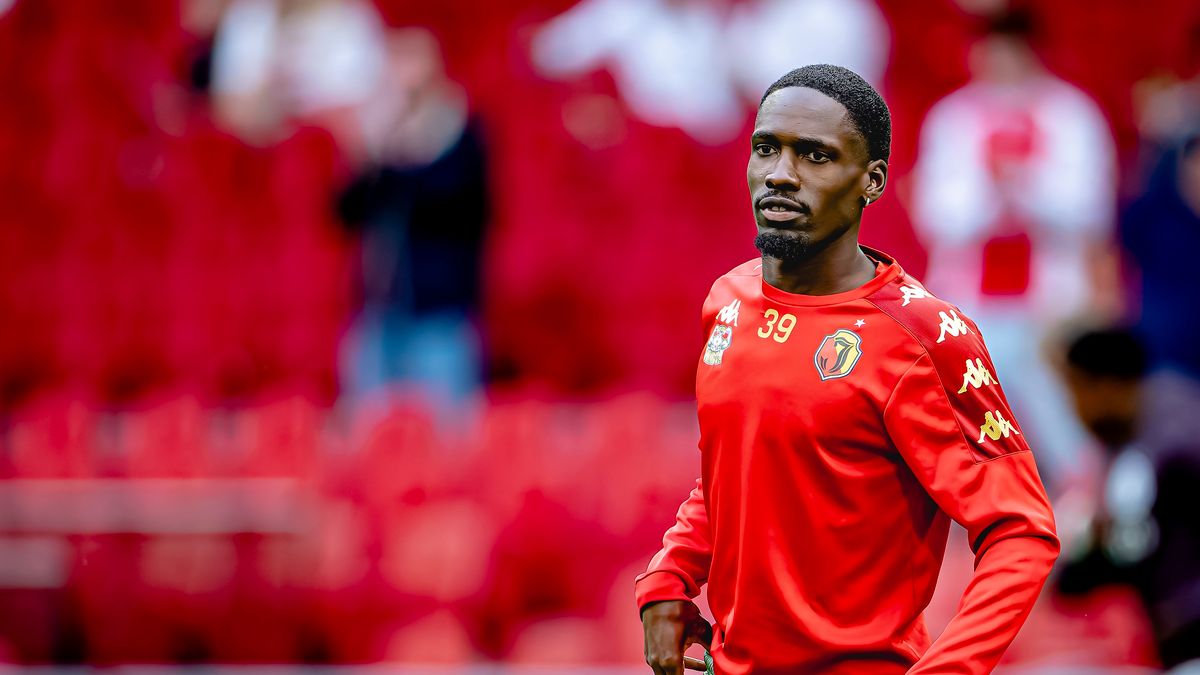 Getty Images / Marcel van Dorst/NurPhoto / Na zdjęciu: Aurelien Nguiamba nie jest już piłkarzem Jagiellonii Białystok