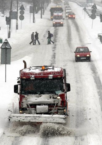 Zima na drogach. W Jakuszycach ciężarówki nie mogą podjechać