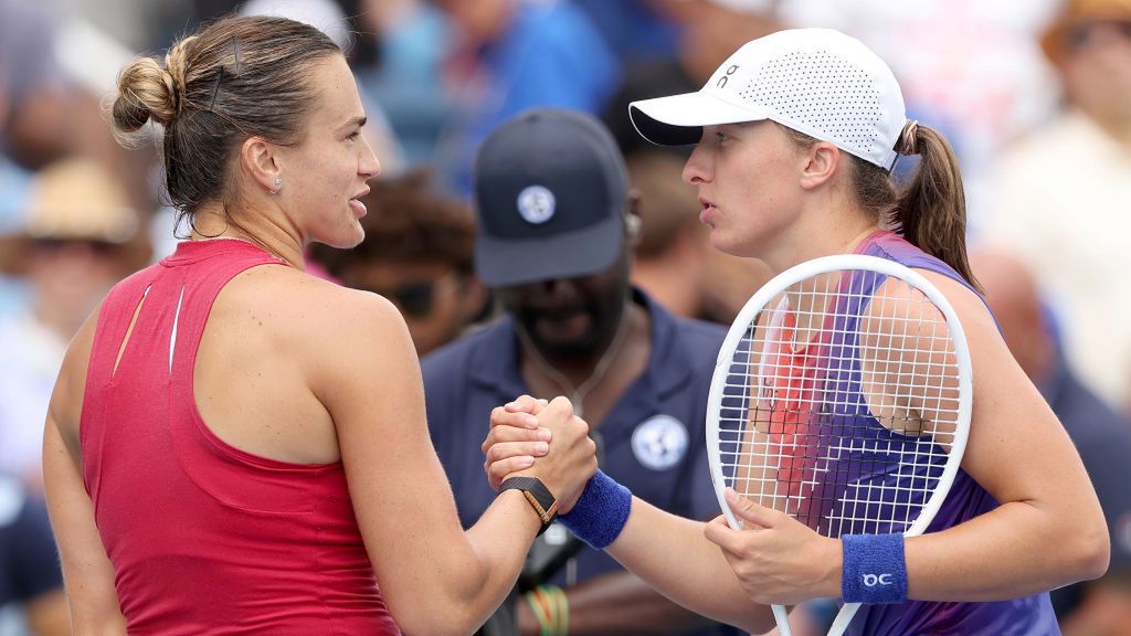 Zdjęcie okładkowe artykułu: Getty Images / Matthew Stockman / Na zdjęciu: Aryna Sabalenka i Iga Świątek