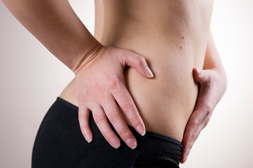 Ból w prawej częście brzucha może świadczyć o zapaleniu wyrostka robaczkowego